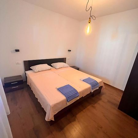Mila Holiday Apartments Poreč Zewnętrze zdjęcie